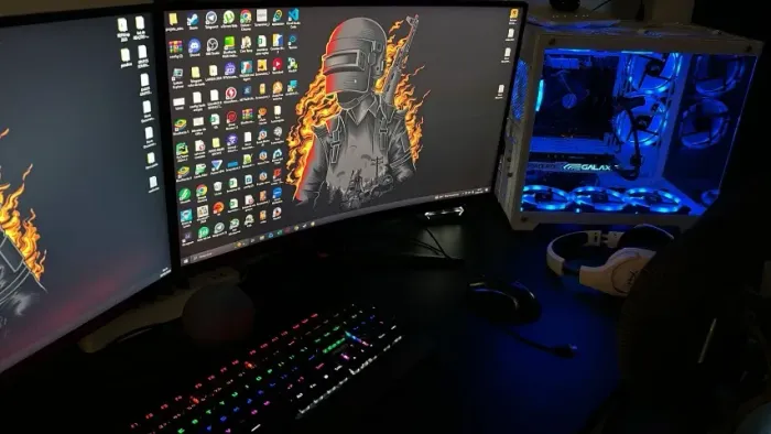 PC GAMER <
