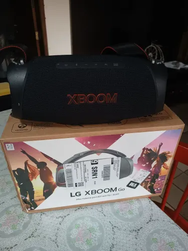 Caixa LG XG 8T novíssima!