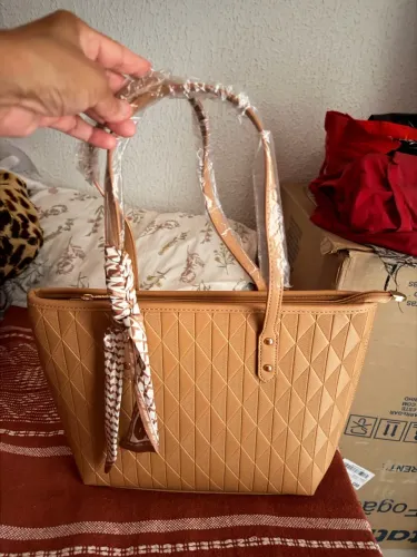 Bolsa ombro perfeita super estilosa cabe muita coisa