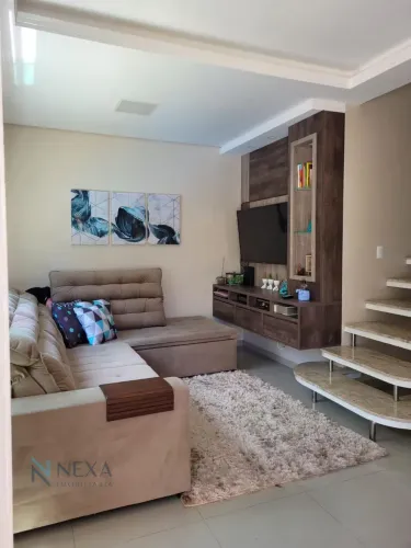 Casa para Locação na Barra da Lagoa, Florianópolis | 2 Dorms, 1 Suíte, 146m²