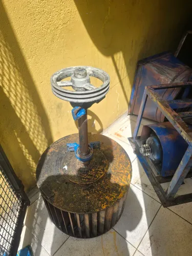 Exaustor com motor