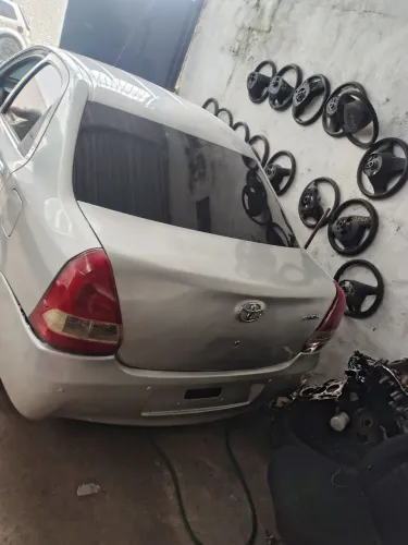 Etios 2014 1.5 pouco rodado com peças originais