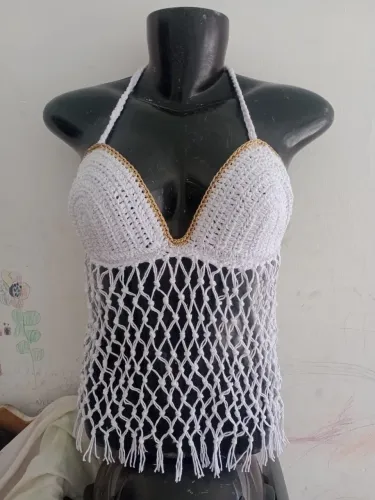 BLUSA DE CROCHÊ