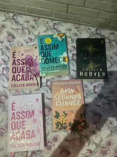 Coleção livros Collen hoover 