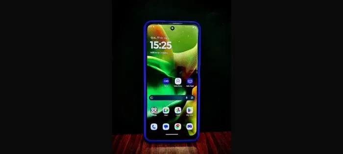 Motorola Moto G15 256GB Verde Semi-novo Tela Impecavel NFC 5200mAh