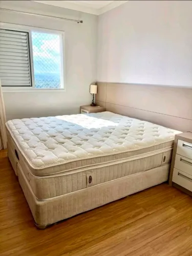 Cama Box Super Luxo Muito Conservada Tamanho King