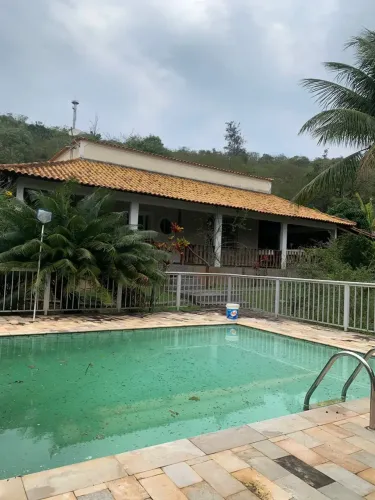 Pedra de Guaratiba-Sitio7.500m-2 casas-Piscina-Campo de futebol