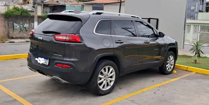 Jeep Cherokee Limited 3.2 4X4 V6 Aut. 2015