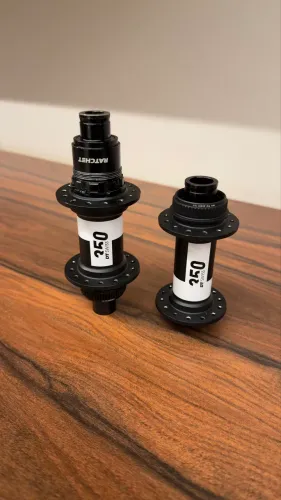 Cubos DT Swiss 350 - freehub XD