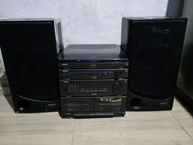 Som Philips com toca disco