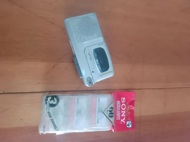 Gravador antigo com fita raro