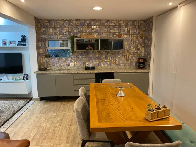 Perfil Morumbi - novo Com varanda gourmet enorme , bem decorado !