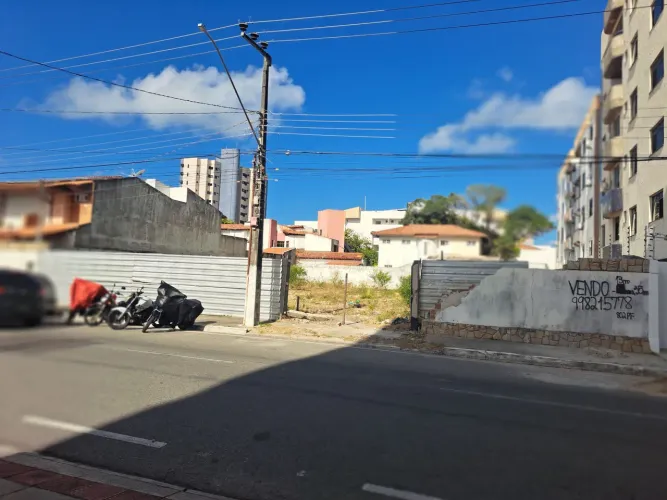  Terreno Coroa do Meio