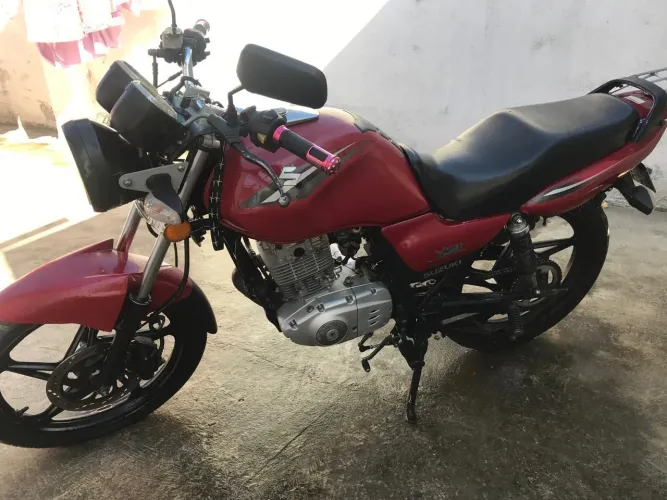 Vendo moto suzuki yes