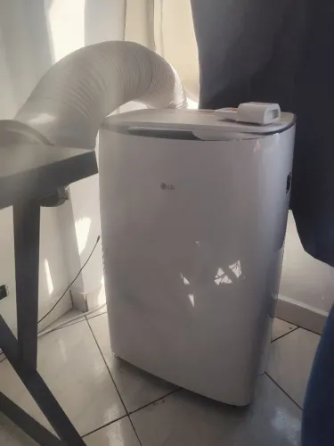 Ar-condicionado LG Dual Inverter Ai Portátil 14.000 Btu Frio Branco
