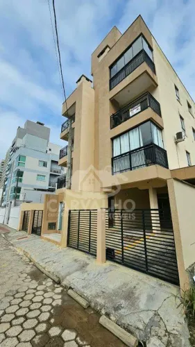 Apartamento residencial de 2 quartos para locação anual no Bairro Itacolomi, Balneário Piç
