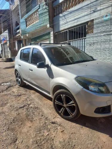 Renault Sandero Authentique Hi-flex 1.0 16V 5P 2014
