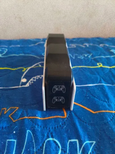 Vendo uma base de carregamento do controle de ps5