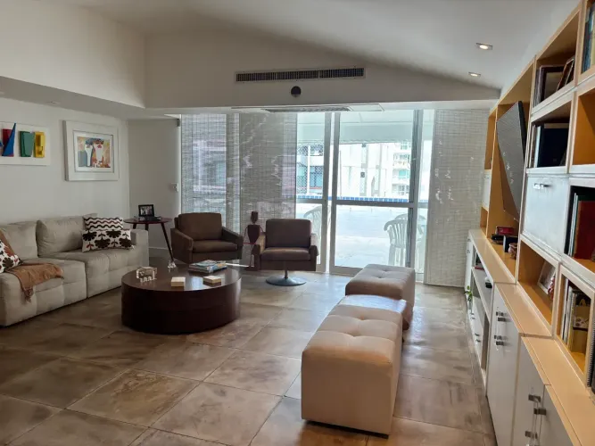 Cobertura | Ipanema | 178 m2 | 2 quartos com suíte | 1 vaga | Venda