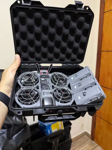 DJI Neo2, combo fly more com três baterias + hub + controle (sem tela).