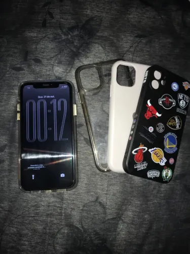 IPhone 11 (Leia a descrição)