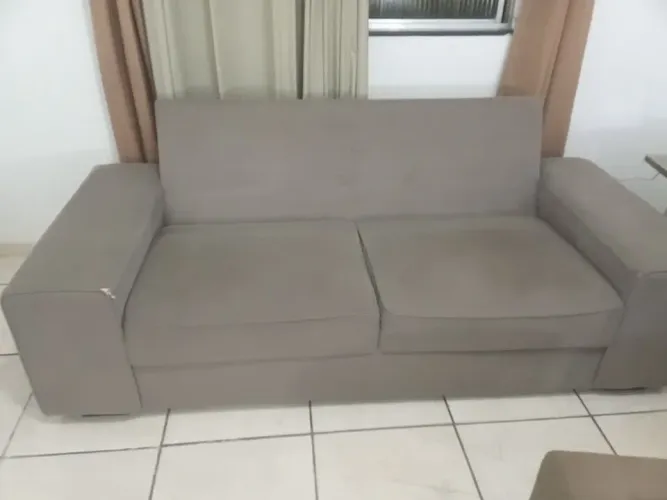 Sofá 3 lugares usado