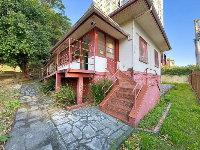 Casa comercial para locação com 213m² no bairro Vila Nova em Blumenau/SC