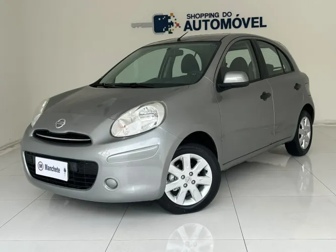 Nissan March SV 1.6 16V Flexstart 5P Mec. 2013