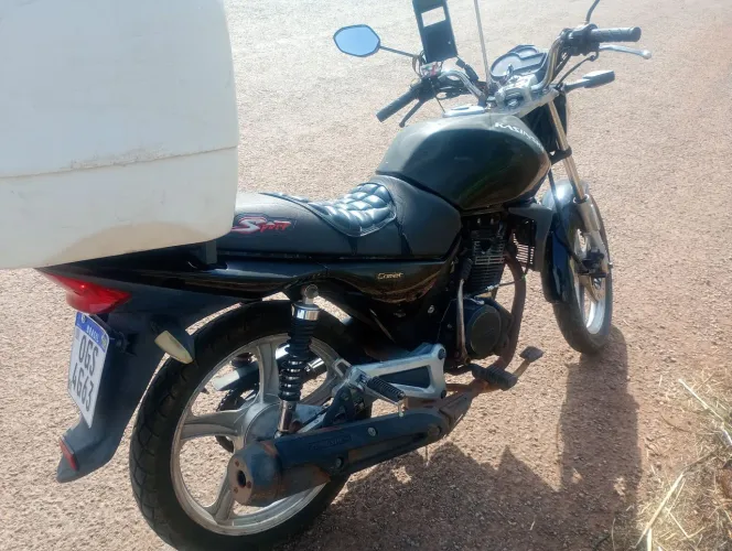 Moto Kasinski 150 comet