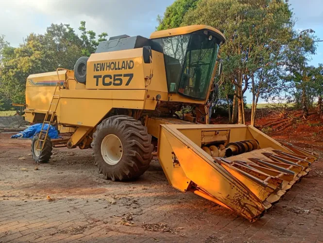 NEW HOLLAND TC 57