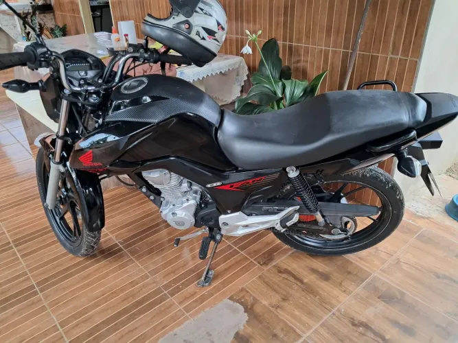 Vendo essa fan super conservada pouco rodada .