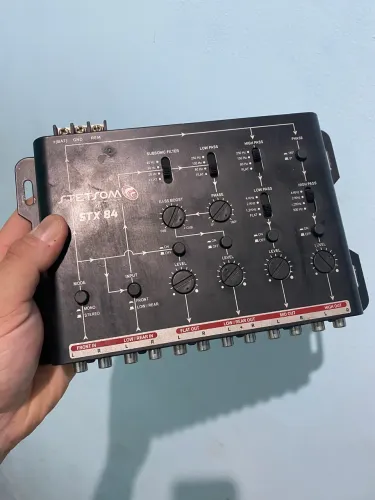 Crossover STX84
