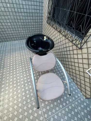 Vendo lavatório para salão de beleza ou barbearia, usado.