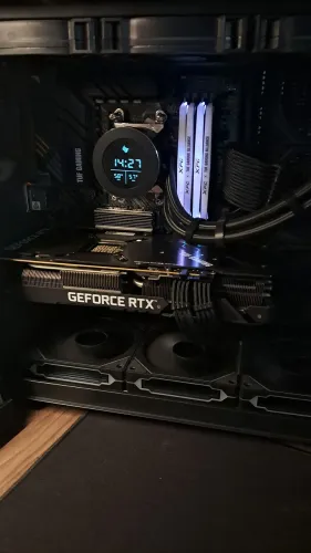 PC GAMER RTX3080+R75700X