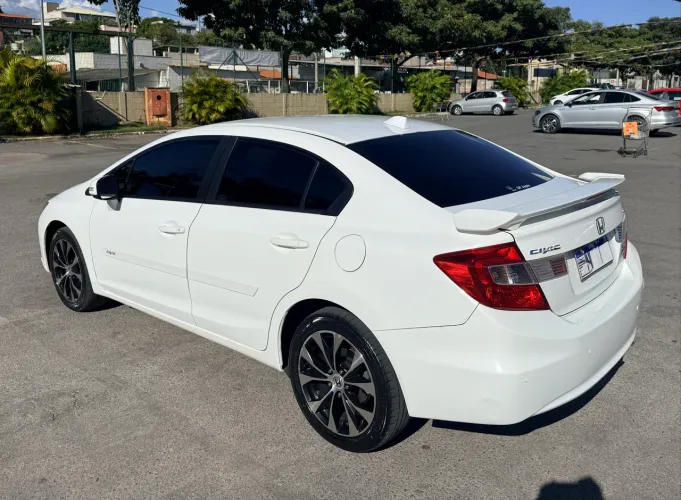 Honda Civic Sedan LXR 2.0 Flexone 16V Aut. 4P 2015