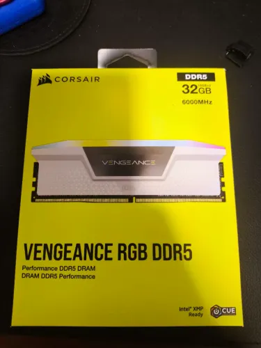 Memória Corsair 32GB DDR5 (2x16) 6000MHz - LACRADA