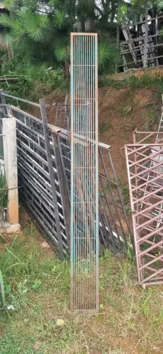 Vendo uma grelha/grade de ralo