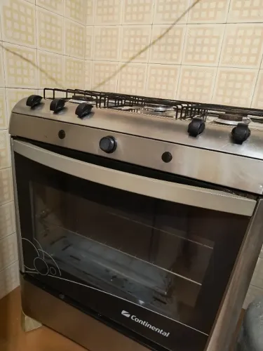 Fogão 5 bocas .Em ótimo estado.