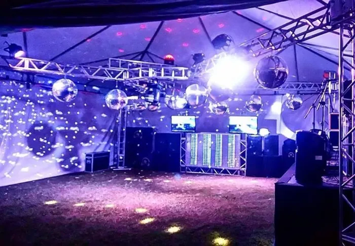 Dj para eventos casamentos debutantes festas em geral 400$ 