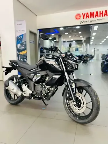 FZ15 Sem Entrada