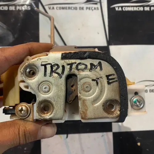 Fechadura triton traseira esquerda