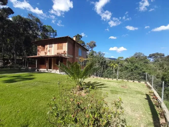 Casa em Condomínio para Venda em Teresópolis, Três Córregos, 4 dormitórios, 1 suíte, 4 ban