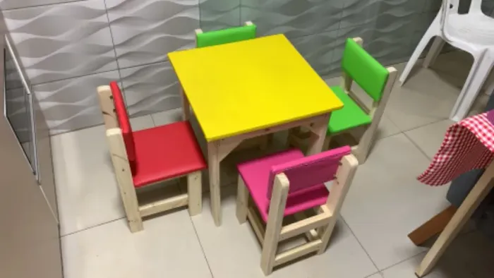 Mesa colorida