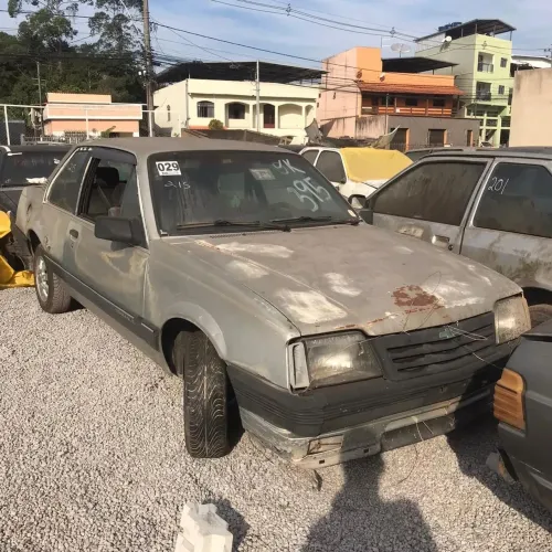 GM Monza 1989 sucata 