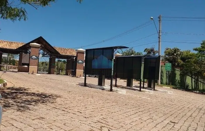 Terreno em Condominio Fechado em Sousas