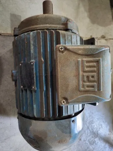 Motores elétricos trifásicos WEG: 5 e 4cv