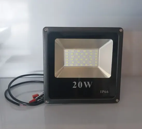 Led outdoor Light 20W holofone branco frio cor da carcaça preto cor da luz branco.