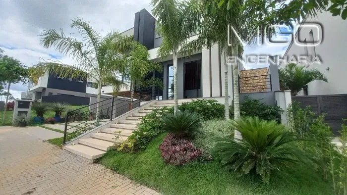 EXCLUSIVIDADE NO ALPHAVILLE ll - CASA TÉRREA - PISCINA- AUTOMAÇÃO - FRENTE PARA A PRAÇA