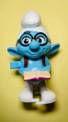 Smurf Gênio boneco altura 8 cm - da coleção do Mc Lanche Feliz Turma dos Smurfs