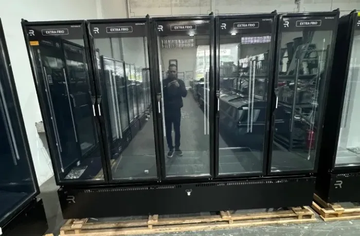 Auto Serviço Vanguard Extra Frio 5 Porta Cervejas e Carnes - 5 graus novo